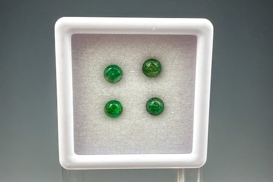 4 Smaragde 0,78 ct